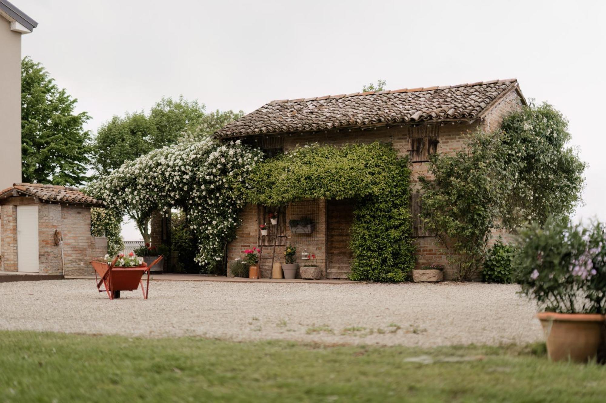 Agriturismo Mascudiera Fiorenzuola dʼArda Екстериор снимка