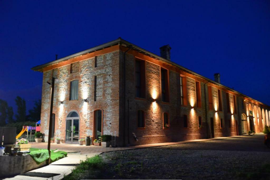 Agriturismo Mascudiera Fiorenzuola dʼArda Екстериор снимка