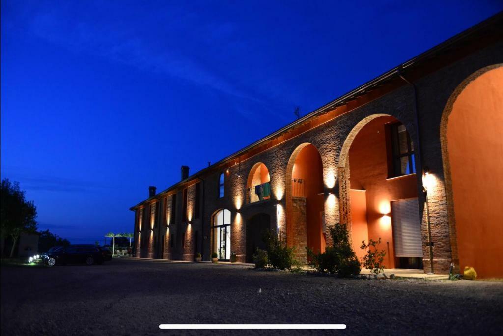 Agriturismo Mascudiera Fiorenzuola dʼArda Екстериор снимка